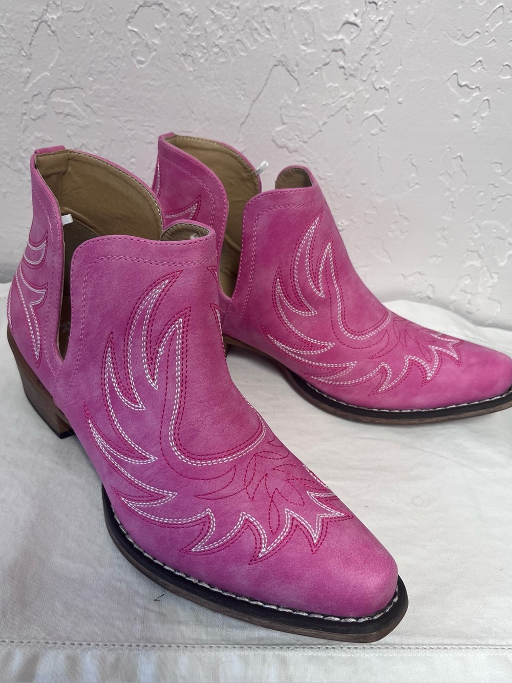 Roper Pink Faux Leather Western Cutout Ankle Booties Shorty Boots